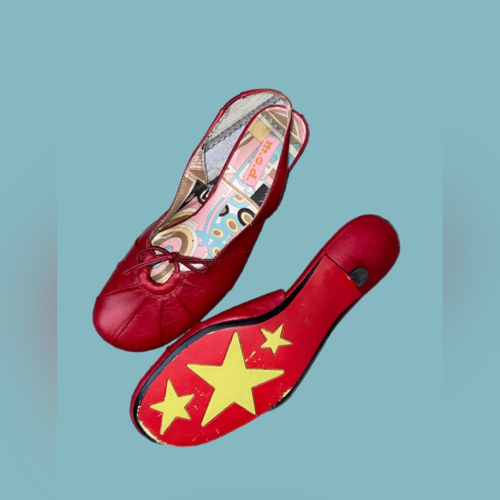 M.O.D leather heels with yellow stars on bottom